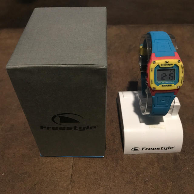 Freestyle(フリースタイル)の[新品未使用] Freestyle Shark 腕時計 レディースのファッション小物(腕時計)の商品写真