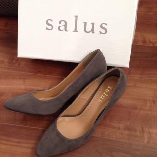 サルース(salus)のsalus新品パンプス(ハイヒール/パンプス)