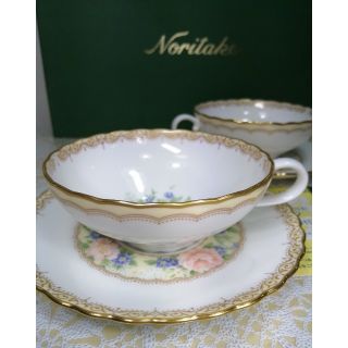 ノリタケ(Noritake)のアルトシエル様専新品未使用ノリタケのナショナルトラストカップ&ソーサー2客セット(食器)