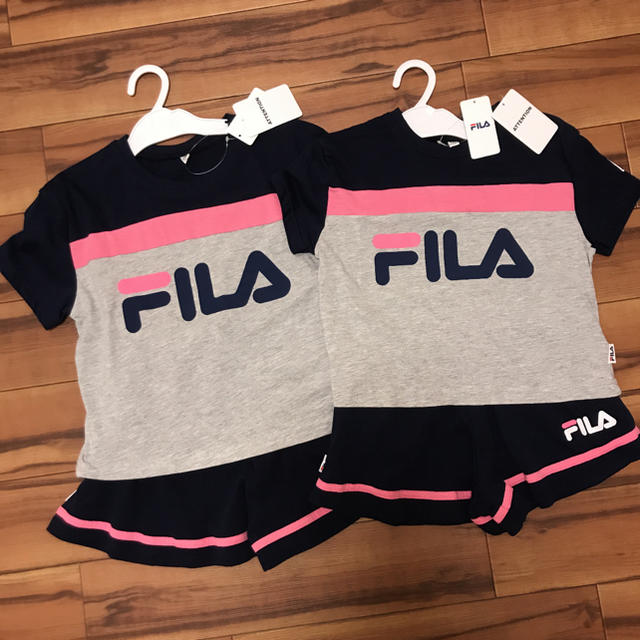 FILA(フィラ)の新品 FILA セットアップ 上下セット 姉妹 お揃い 110 130 キッズ/ベビー/マタニティのキッズ服女の子用(90cm~)(Tシャツ/カットソー)の商品写真