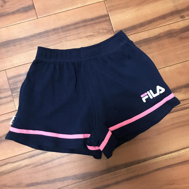 FILA(フィラ)の新品 FILA セットアップ 上下セット 姉妹 お揃い 110 130 キッズ/ベビー/マタニティのキッズ服女の子用(90cm~)(Tシャツ/カットソー)の商品写真