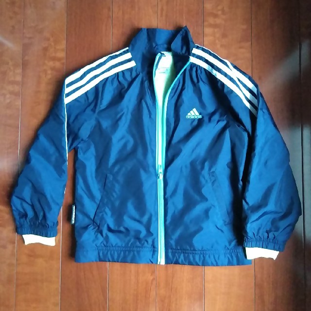 adidas(アディダス)のadidas　ウインドブレーカー　120 キッズ/ベビー/マタニティのキッズ服男の子用(90cm~)(ジャケット/上着)の商品写真