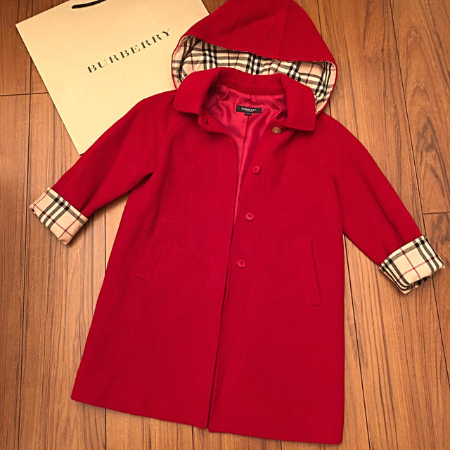 BURBERRY(バーバリー)のバーバリー コート 110センチ キッズ/ベビー/マタニティのキッズ服女の子用(90cm~)(コート)の商品写真