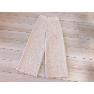 ザラ(ZARA)の★ZARA ザラ フリンジワイドパンツ オフホワイト XS★(カジュアルパンツ)