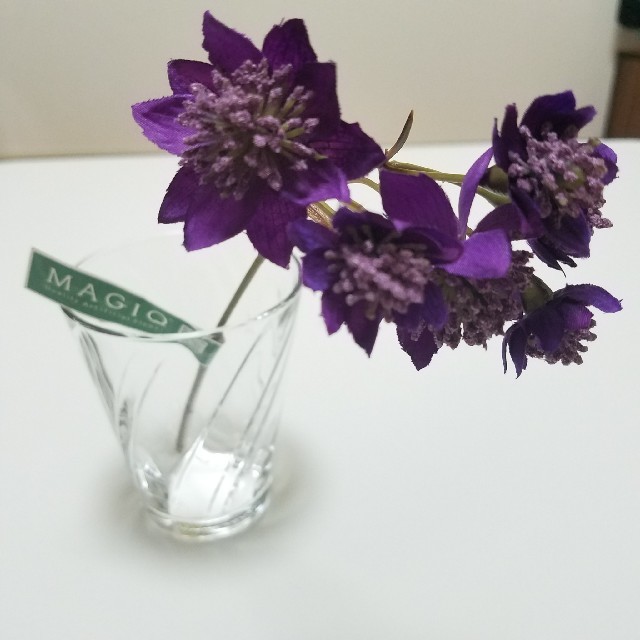《造花》purple. アストランティア 5本 ハンドメイドのフラワー/ガーデン(その他)の商品写真