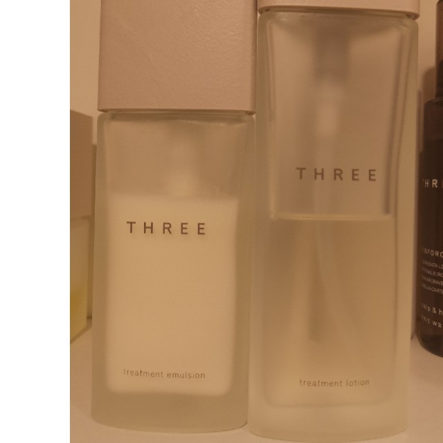 THREE(スリー)のTHREE　化粧水乳液セット　明日まで限定値下げ コスメ/美容のスキンケア/基礎化粧品(化粧水/ローション)の商品写真