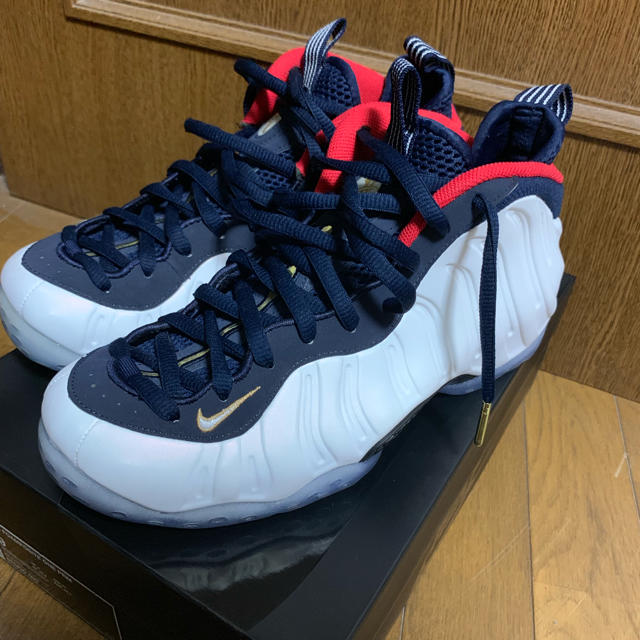 NIKE(ナイキ)のNIKE AIR FOAMPOSITE ONE PRM Olympic メンズの靴/シューズ(スニーカー)の商品写真