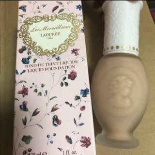 レメルヴェイユーズラデュレ(Les Merveilleuses LADUREE)のLADUREE リクイドファンデーション 20(ファンデーション)