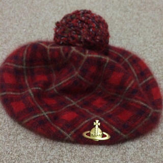 ヴィヴィアンウエストウッド(Vivienne Westwood)のチェックベレー帽(ハンチング/ベレー帽)