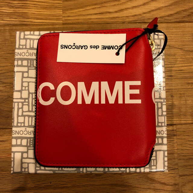COMME des GARCONS - コムデギャルソン 財布 ロゴ フルジップ 赤