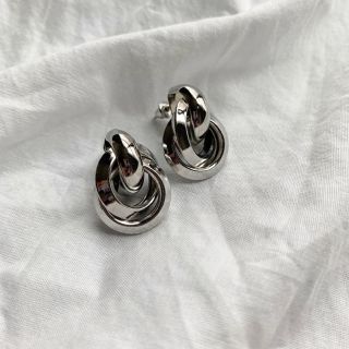 ザラ(ZARA)の【在庫処分セール】シルバーピアス(ピアス)