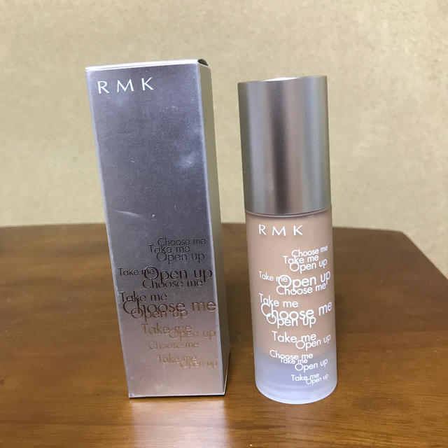 RMK(アールエムケー)のRMKジェルクリーミィファンデーション103 コスメ/美容のベースメイク/化粧品(ファンデーション)の商品写真