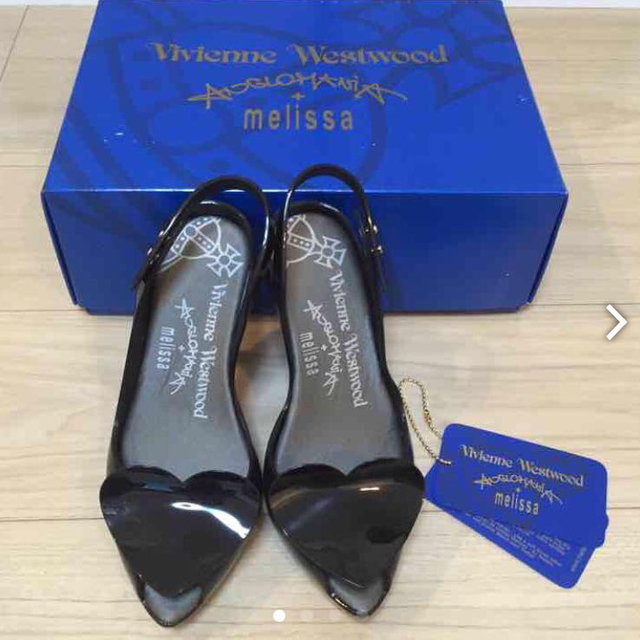 Vivienne Westwood(ヴィヴィアンウエストウッド)のヴィヴイアン ハートパンプス【美品】 レディースの靴/シューズ(ハイヒール/パンプス)の商品写真