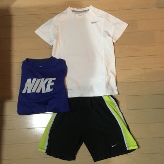 ナイキ(NIKE)のナイキ キッズジャージ上下セット！サイズ140！(その他)