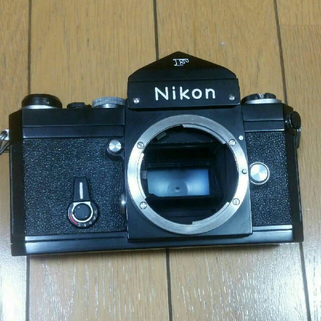 Nikon(ニコン)のニコンF アイレベル ブラック 新品同様極美品 スマホ/家電/カメラのカメラ(フィルムカメラ)の商品写真