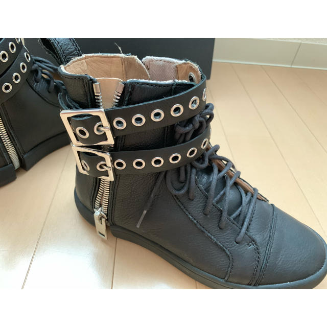DIESEL(ディーゼル)のDEISEL シューズ Black 23cm S NENTISH W ABm レディースの靴/シューズ(ブーツ)の商品写真