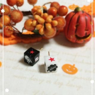 257who?ハロウィンのキューブピアス(ピアス)