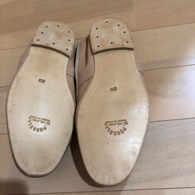 A.P.C(アーペーセー)のポルセリ ピンクベージュ 新品36 レディースの靴/シューズ(バレエシューズ)の商品写真