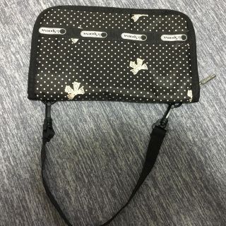 レスポートサック(LeSportsac)のレスポート  パスポートケース(パスケース/IDカードホルダー)