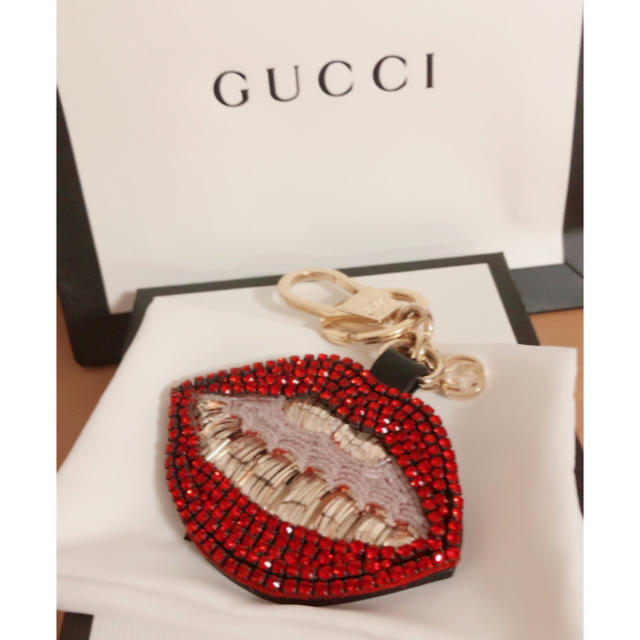 Gucci(グッチ)のGUCCI リップチャーム キーリング レディースのファッション小物(キーホルダー)の商品写真