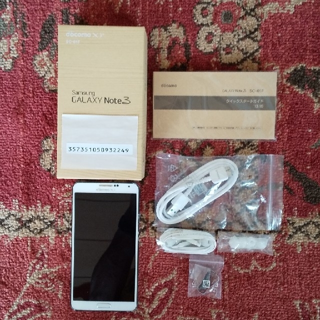 【値下げ】Galaxy Note3(ドコモSC-01F  ホワイト) スマホ/家電/カメラのスマートフォン/携帯電話(スマートフォン本体)の商品写真