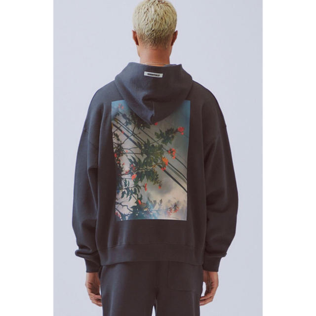 Mサイズ Essentials パーカー Pullover Hoodie