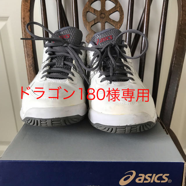 asics(アシックス)のasics⭐︎アシックステニスシューズ24.5cm スポーツ/アウトドアのテニス(シューズ)の商品写真