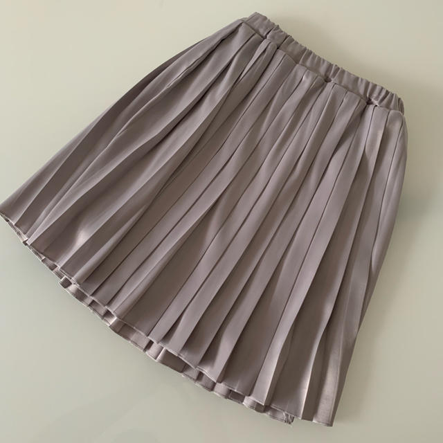 HALUNO様　b-ROOM プリーツスカート シルバー グレー キッズ/ベビー/マタニティのキッズ服女の子用(90cm~)(スカート)の商品写真
