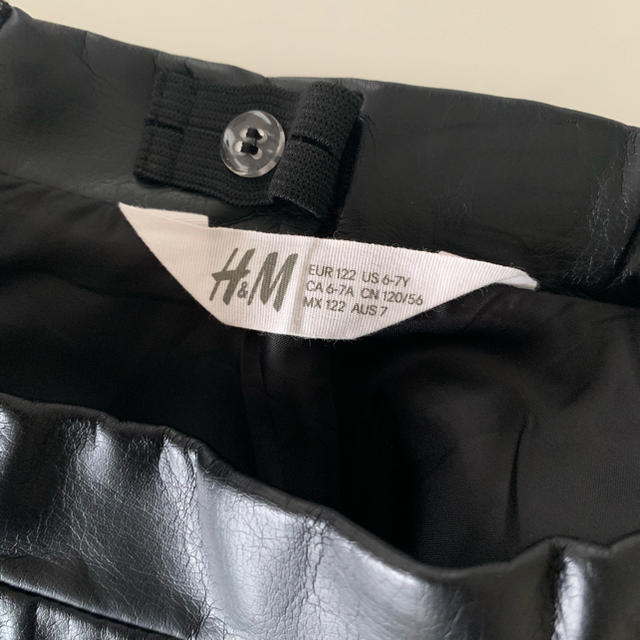 H&M(エイチアンドエム)のmrs＠様　H&M レザースカート キッズ/ベビー/マタニティのキッズ服女の子用(90cm~)(スカート)の商品写真