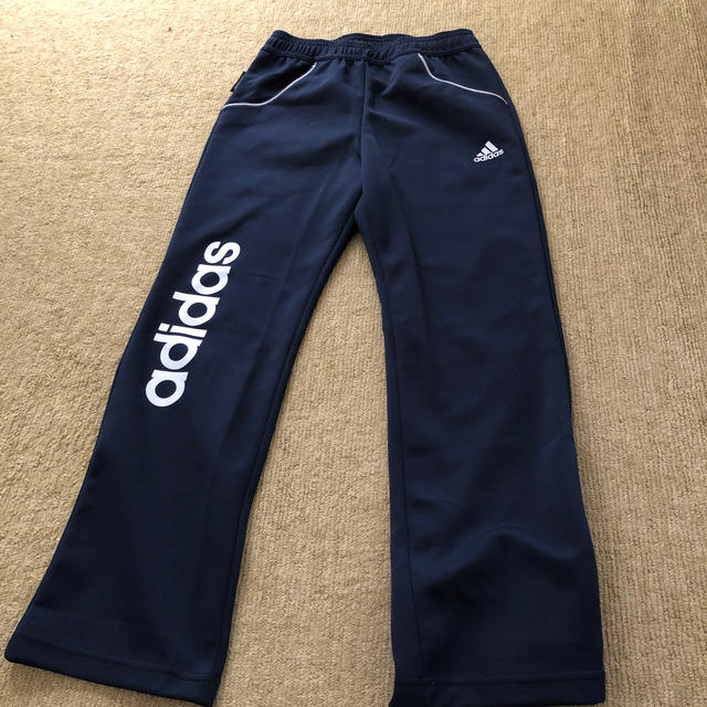 adidas(アディダス)のadidas 1回着美品 女児 ジャージ上下セット 140cm キッズ/ベビー/マタニティのキッズ服女の子用(90cm~)(その他)の商品写真