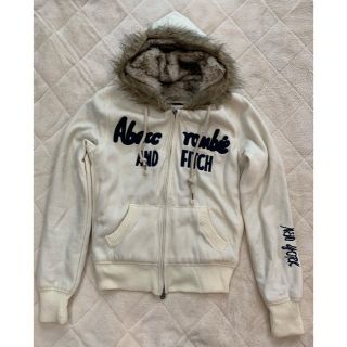 アバクロンビーアンドフィッチ(Abercrombie&Fitch)のABERCROMBIE AND FITCH パーカー(パーカー)