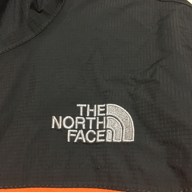 THE NORTH FACE(ザノースフェイス)のノースフェイスTHE NORTH FACE HYVENTジャケット メンズS メンズのジャケット/アウター(ナイロンジャケット)の商品写真
