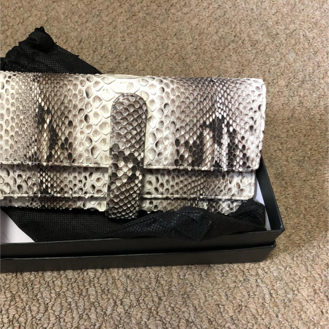 パイソンギャルソン財布(未使用) レディースのファッション小物(財布)の商品写真