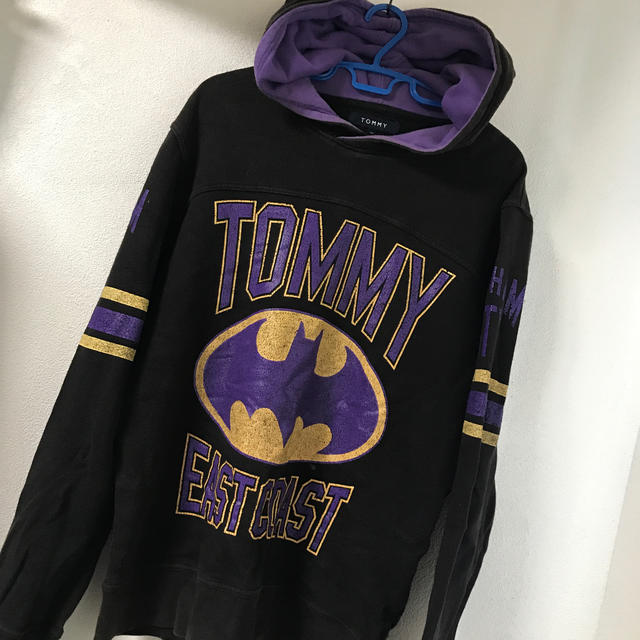 TOMMY(トミー)の TOMMY トミー バットマン  プルオーバーパーカー  メンズのトップス(パーカー)の商品写真