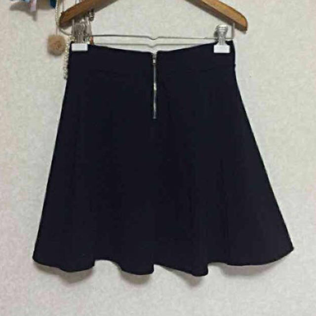 H&M(エイチアンドエム)のH&M♡黒フレアースカート レディースのスカート(ミニスカート)の商品写真