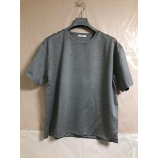 ヴァレンティノ(VALENTINO)の早い者勝ち！VALENTINO ダブルフェイス スタッズ　オーバーサイズTシャツ(Tシャツ(半袖/袖なし))