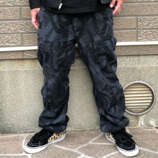 32 Supreme Cargo Pant black Tribal Camo