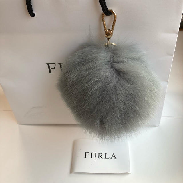 正規品 FURLA ファー チャーム バッグチャーム 三越で購入