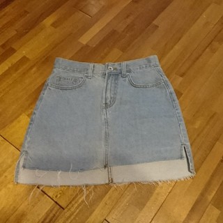 ベルシュカ(Bershka)の美品 ベルシュカ Bershka デニムミニスカート ライトブルー 32(ミニスカート)