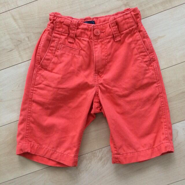 GAP Kids(ギャップキッズ)のGAP★オレンジハーフパンツ★120 キッズ/ベビー/マタニティのキッズ服男の子用(90cm~)(パンツ/スパッツ)の商品写真