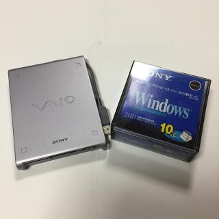 ソニー(SONY)のSONY VAIO フロッピーディスクドライブ ➕ フロッピーディスク7枚(PC周辺機器)