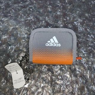 アディダス(adidas)のアディダス　adidas　折り財布
チェーン付き(財布)