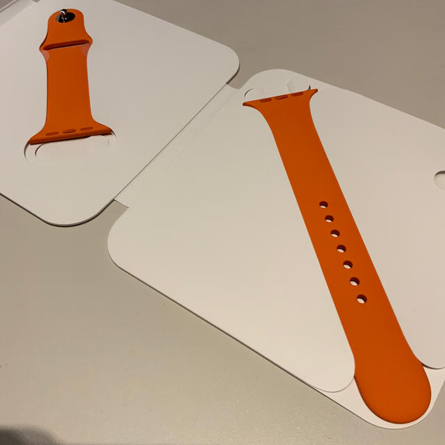 Hermes(エルメス)の(新品未使用) Apple Watch 42mm バンド HERMES エルメス メンズの時計(ラバーベルト)の商品写真