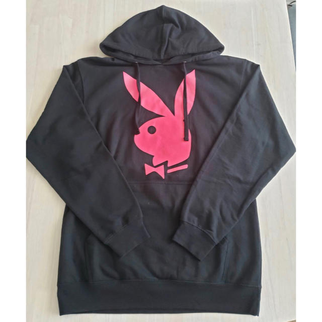 PLAYBOY(プレイボーイ)のANTI SOCIAL SOCIAL CLUB × Playboy パーカー M メンズのトップス(パーカー)の商品写真