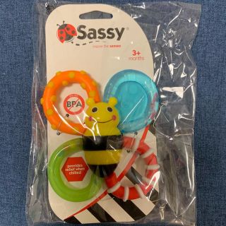 サッシー(Sassy)のsassy 歯固めラトル(がらがら/ラトル)