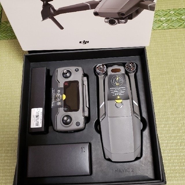 わんちゃん6405さま専用　Mavic2 Zoom  マビック2ズーム エンタメ/ホビーのおもちゃ/ぬいぐるみ(ホビーラジコン)の商品写真