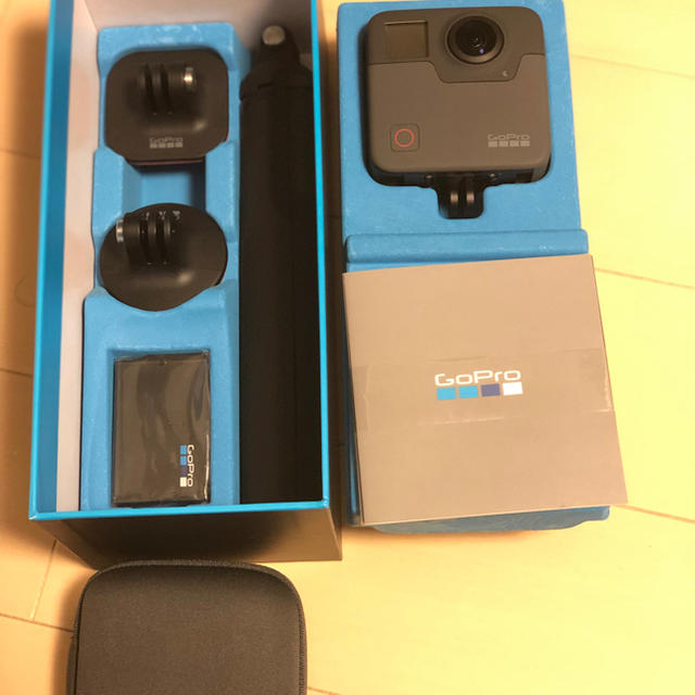 GoPro(ゴープロ)のGoPro fusion 値下げしました！お早めに！ スマホ/家電/カメラのカメラ(ビデオカメラ)の商品写真