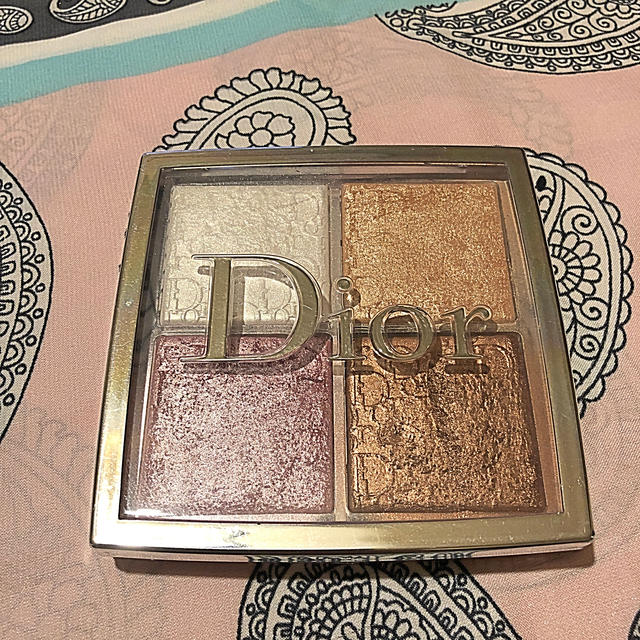 Dior(ディオール)のku 様専用！バックステージ フェイスグロウ パレット 001 コスメ/美容のベースメイク/化粧品(アイシャドウ)の商品写真