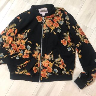 フォーエバートゥエンティーワン(FOREVER 21)の花柄ブルゾン 新品 タグ付き(ブルゾン)