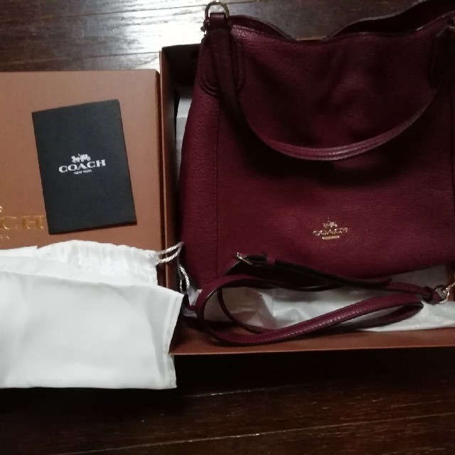 ⭐COACH ボルドーショルダーバッグ 秋色 箱、保存袋付き❗送料込み❕ | フリマアプリ ラクマ coach ショルダーバッグ ボルドー 即購入可